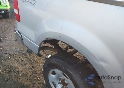 2004 Ford F-150 Stx/Xl/Xlt from USA, damaged, VIN 1FTRF14W14NC42587